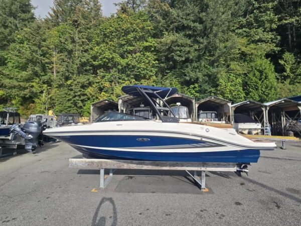 2016 Sea Ray SPX 210